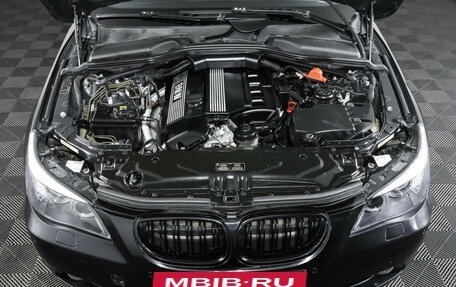 BMW 5 серия, 2004 год, 876 000 рублей, 9 фотография