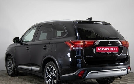 Mitsubishi Outlander III рестайлинг 3, 2019 год, 1 799 000 рублей, 7 фотография