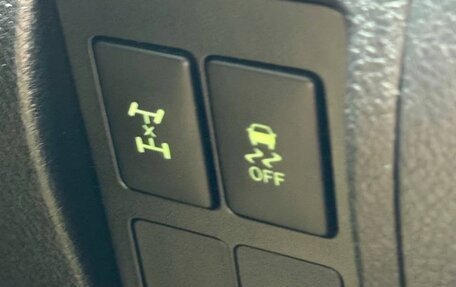 Toyota Land Cruiser 200, 2011 год, 2 550 000 рублей, 13 фотография