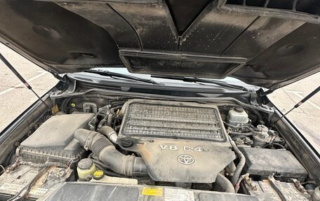 Toyota Land Cruiser 200, 2011 год, 2 550 000 рублей, 14 фотография