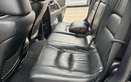 Toyota Land Cruiser 200, 2011 год, 2 550 000 рублей, 18 фотография