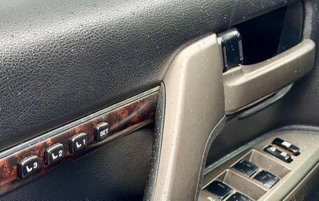 Toyota Land Cruiser 200, 2011 год, 2 550 000 рублей, 10 фотография