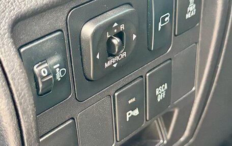 Toyota Land Cruiser 200, 2011 год, 2 550 000 рублей, 15 фотография