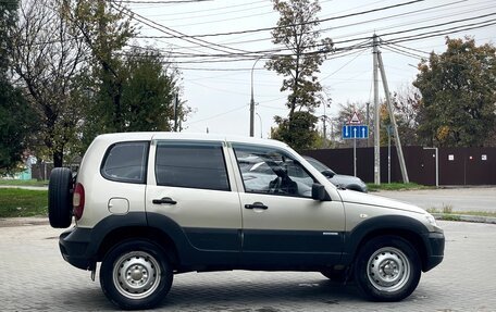 Chevrolet Niva I рестайлинг, 2010 год, 390 000 рублей, 11 фотография