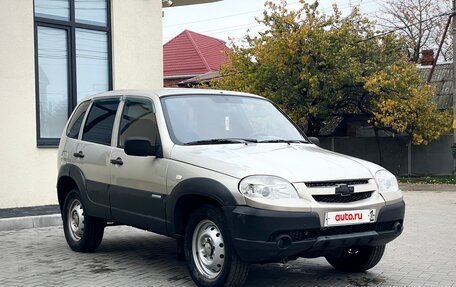 Chevrolet Niva I рестайлинг, 2010 год, 390 000 рублей, 12 фотография