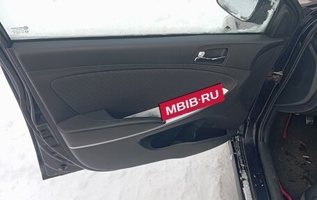 Hyundai Solaris II рестайлинг, 2012 год, 500 000 рублей, 5 фотография