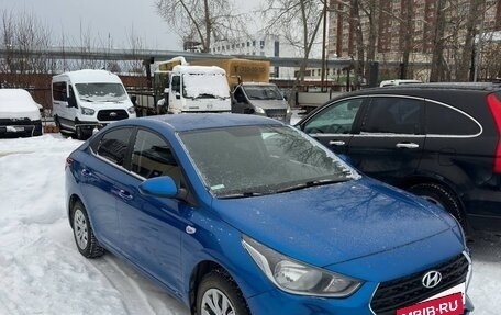 Hyundai Solaris II рестайлинг, 2017 год, 1 250 000 рублей, 3 фотография