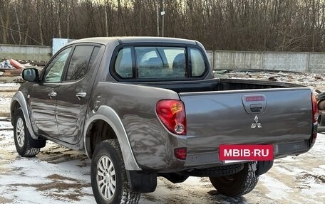 Mitsubishi L200 IV рестайлинг, 2013 год, 1 432 000 рублей, 7 фотография