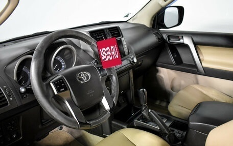 Toyota Land Cruiser Prado 150 рестайлинг 2, 2011 год, 1 950 000 рублей, 9 фотография