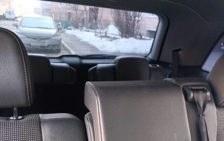 Opel Zafira B, 2010 год, 380 000 рублей, 15 фотография