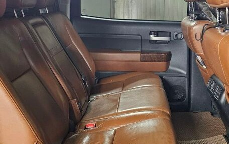 Toyota Tundra II, 2011 год, 3 050 000 рублей, 20 фотография