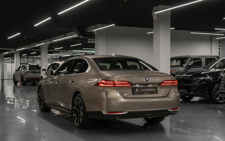 BMW 5 серия, 2024 год, 7 650 000 рублей, 4 фотография