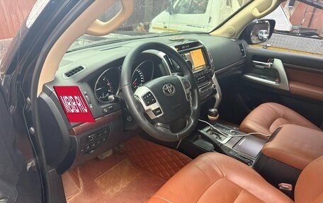 Toyota Land Cruiser 200, 2014 год, 3 400 000 рублей, 3 фотография