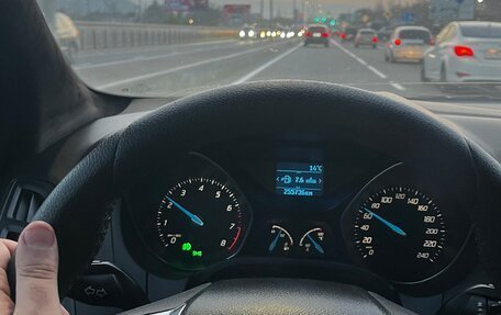 Ford Focus III, 2011 год, 900 000 рублей, 18 фотография