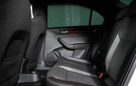 Volkswagen Polo VI (EU Market), 2022 год, 1 987 000 рублей, 12 фотография