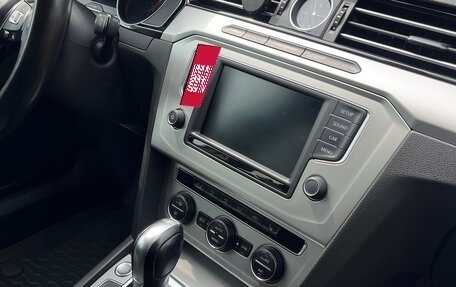 Volkswagen Passat B8 рестайлинг, 2015 год, 1 315 000 рублей, 7 фотография