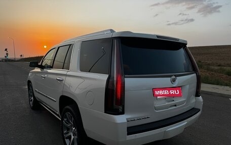 Cadillac Escalade IV, 2014 год, 3 899 000 рублей, 16 фотография