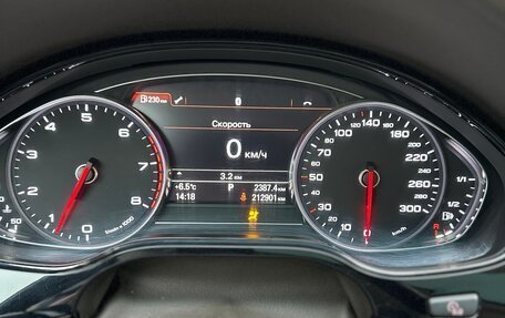 Audi A8, 2013 год, 1 890 000 рублей, 26 фотография