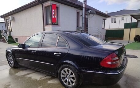 Mercedes-Benz E-Класс, 2004 год, 740 000 рублей, 4 фотография