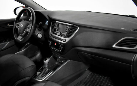 Hyundai Solaris II рестайлинг, 2017 год, 1 299 000 рублей, 12 фотография