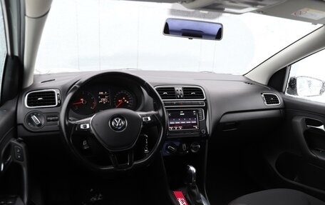 Volkswagen Polo VI (EU Market), 2017 год, 1 199 000 рублей, 6 фотография