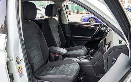 Volkswagen Tiguan II, 2017 год, 1 940 000 рублей, 8 фотография