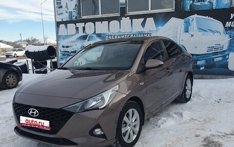 Hyundai Solaris II рестайлинг, 2021 год, 1 885 000 рублей, 1 фотография