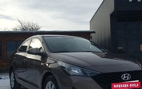 Hyundai Solaris II рестайлинг, 2021 год, 1 885 000 рублей, 6 фотография