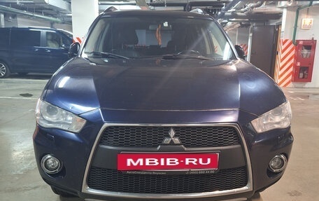 Mitsubishi Outlander III рестайлинг 3, 2011 год, 1 150 000 рублей, 4 фотография