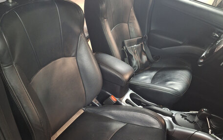 Mitsubishi Outlander III рестайлинг 3, 2011 год, 1 150 000 рублей, 16 фотография