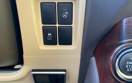 Toyota Land Cruiser Prado 150 рестайлинг 2, 2013 год, 3 950 000 рублей, 10 фотография