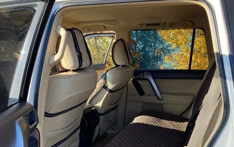 Toyota Land Cruiser Prado 150 рестайлинг 2, 2013 год, 3 950 000 рублей, 12 фотография