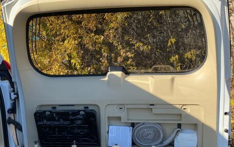 Toyota Land Cruiser Prado 150 рестайлинг 2, 2013 год, 3 950 000 рублей, 20 фотография