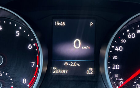 Volkswagen Tiguan II, 2017 год, 1 580 000 рублей, 11 фотография