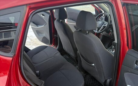 Hyundai Solaris II рестайлинг, 2014 год, 880 000 рублей, 10 фотография