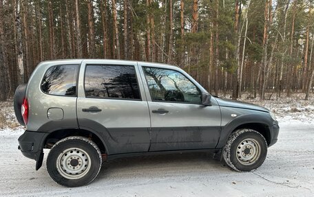 Chevrolet Niva I рестайлинг, 2020 год, 650 000 рублей, 6 фотография