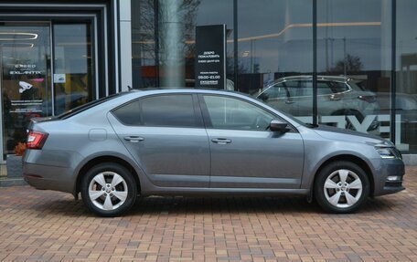 Skoda Octavia, 2017 год, 1 575 000 рублей, 8 фотография