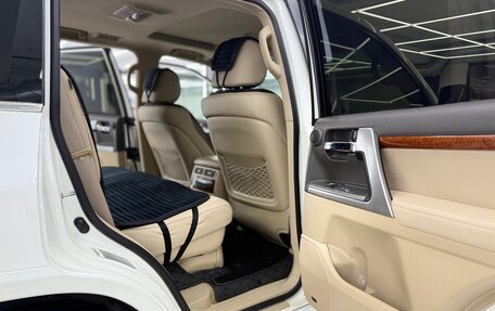 Toyota Land Cruiser 200, 2015 год, 5 350 000 рублей, 9 фотография