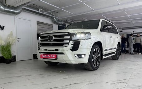 Toyota Land Cruiser 200, 2015 год, 5 350 000 рублей, 21 фотография