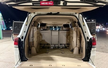 Toyota Land Cruiser 200, 2015 год, 5 350 000 рублей, 29 фотография