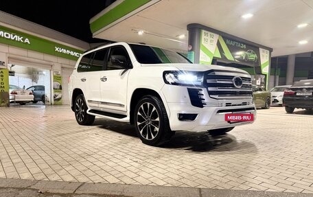 Toyota Land Cruiser 200, 2015 год, 5 350 000 рублей, 32 фотография