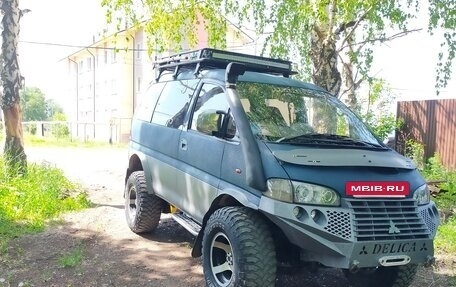 Mitsubishi Delica IV, 1995 год, 889 000 рублей, 4 фотография
