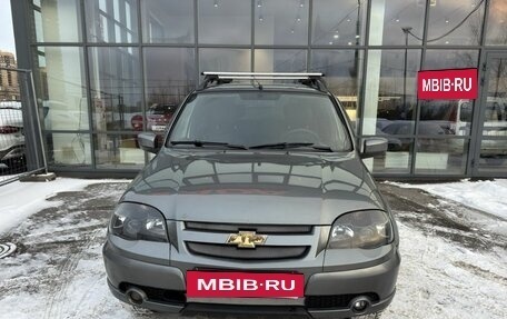 Chevrolet Niva I рестайлинг, 2017 год, 599 000 рублей, 2 фотография