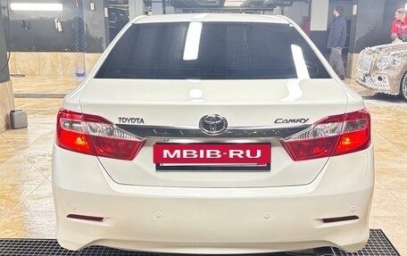 Toyota Camry, 2014 год, 1 250 000 рублей, 5 фотография