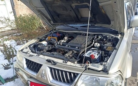 Mitsubishi Pajero Sport II рестайлинг, 2008 год, 740 000 рублей, 15 фотография