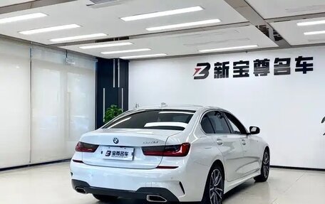 BMW 3 серия, 2021 год, 2 990 000 рублей, 16 фотография