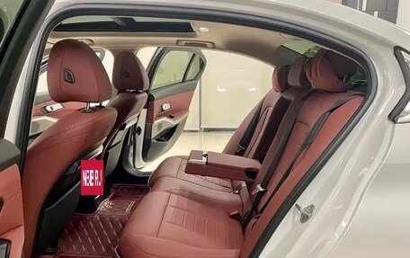 BMW 3 серия, 2021 год, 2 990 000 рублей, 13 фотография