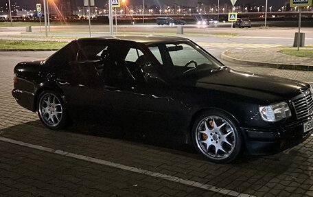 Mercedes-Benz E-Класс, 1993 год, 3 000 000 рублей, 14 фотография