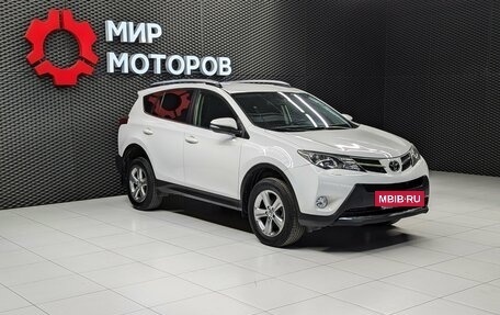 Toyota RAV4, 2015 год, 1 660 000 рублей, 3 фотография