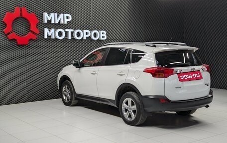 Toyota RAV4, 2015 год, 1 660 000 рублей, 8 фотография